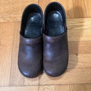 Dansko Clogs Size 40